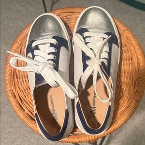 Neiman Marcus Women's  white Navy and Silver Sneakers